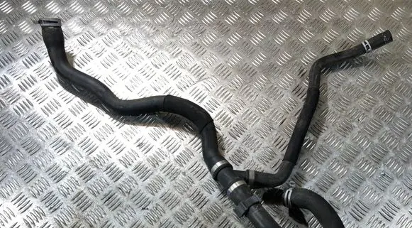 Volvo C30 Engine coolant pipe/hose