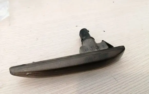 BMW 7 E65 E66 Front fender indicator light 7164757