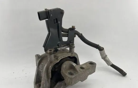 Seat Alhambra (Mk2) Engine mount bracket 7N0131552 076906051B 5N0199262