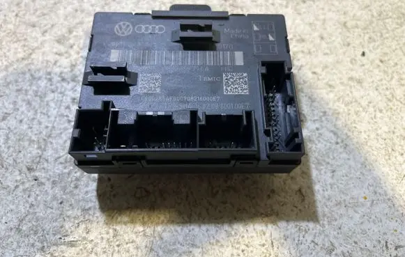 Audi A4 S4 B8 8K Door control unit/module 8K0959793A 8K0959793C