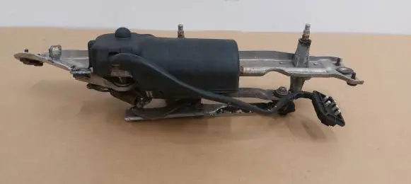 Mercedes-Benz 380 560SEC C126 Front wiper linkage and motor 1268206042