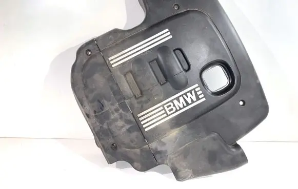 BMW 3 E90 E91 Engine cover (trim) 7789006