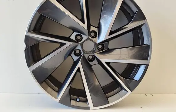 Skoda Enyaq iV R20 alloy rim 5LA601025DE 5LA601025DF