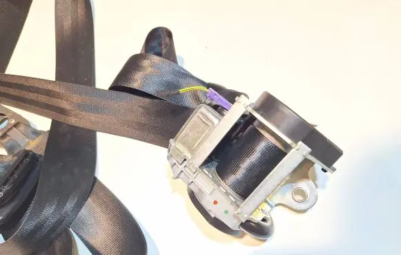 Audi Q7 4L Front seatbelt 606728300 008R000