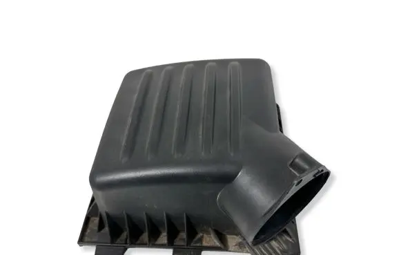 Jeep Grand Cherokee Air filter box cover 68199048AA