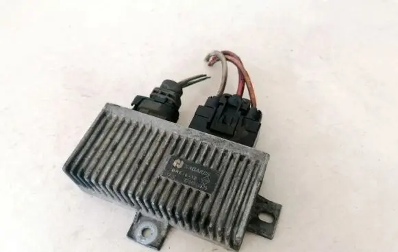Glow plug pre-heat relay