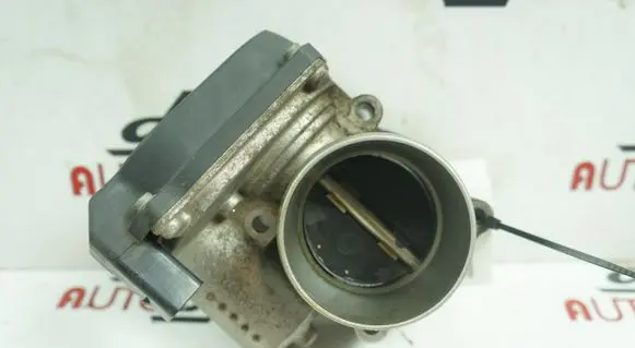 Audi A1 Throttle valve 03C133062S