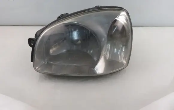 Hyundai Santa Fe Headlight/headlamp 