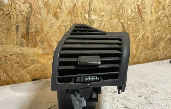 Mercedes-Benz S W220 Dash center air vent grill 2208300254