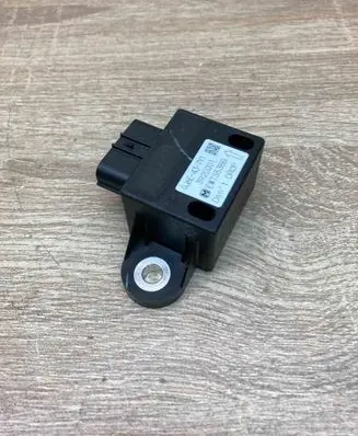 Mazda 6 Airbag deployment crash/impact sensor GJ6E437Y1 3922001