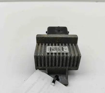 Mercedes-Benz X-class W470 Glow plug pre-heat relay 110678071R