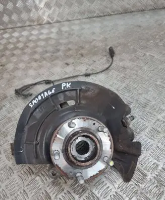 Front wheel hub
