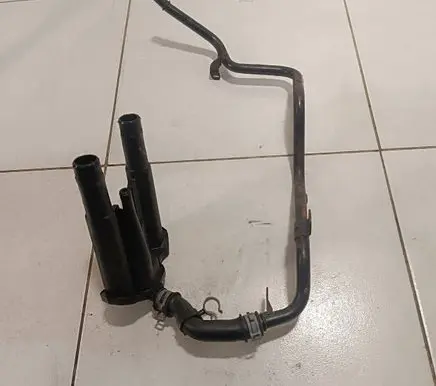 Land Rover Range Rover Sport L320 Engine coolant pipe/hose 9X2Q6C661BB