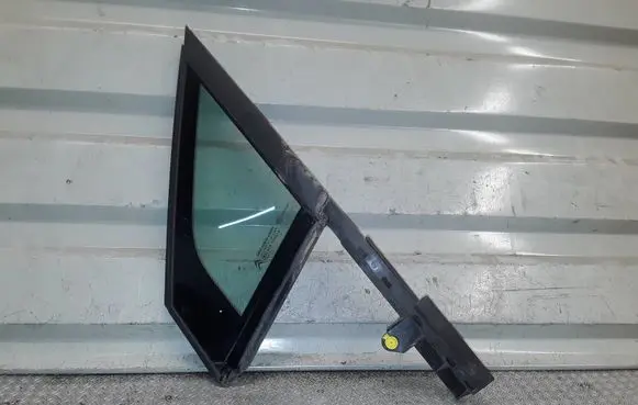 Citroen C5 Front door vent window glass four-door
