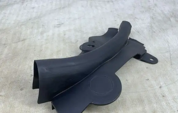 BMW 7 G11 G12 Engine compartment rubber 7347395 74850613