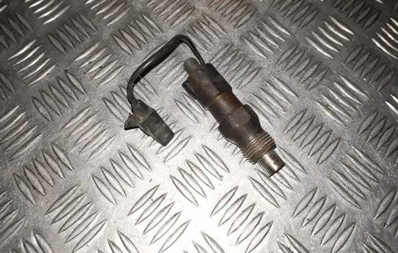 Volvo S40, V40 Fuel injector LDC009R01
