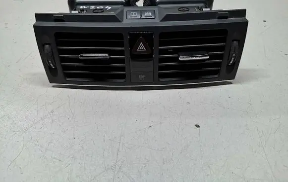 Mercedes-Benz C W204 Dash center air vent grill A2048304154 6847001