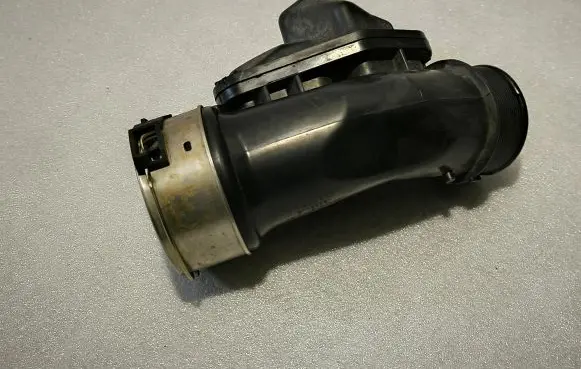 Volvo XC60 Intercooler hose/pipe 31422061