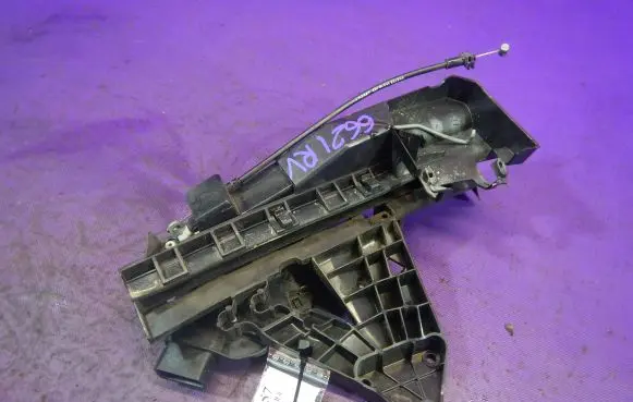 Ford Focus C-MAX Front door lock