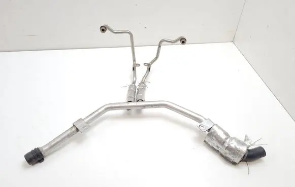 Engine coolant pipe/hose