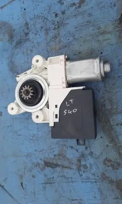 Volvo S40 Rear door window regulator motor
