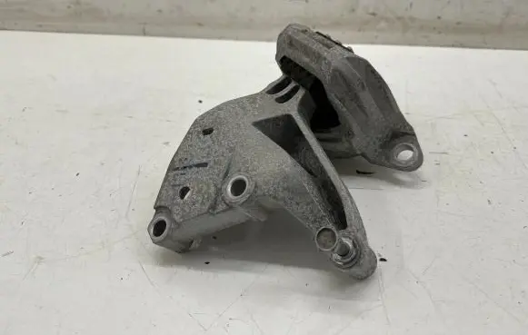 Nissan Qashqai J12 Gearbox mount 112326UB0A