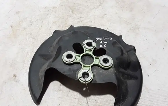 Peugeot 2008 II Rear brake disc plate dust cover 9825073280