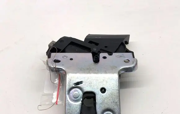 Audi A5 8T 8F Tailgate exterior lock 4F5827505D