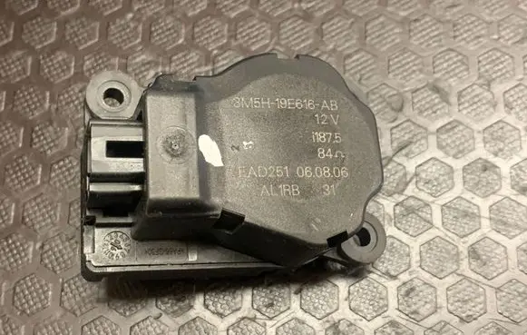 Ford S-MAX Air flap motor/actuator 3M5H19E616AB 11875