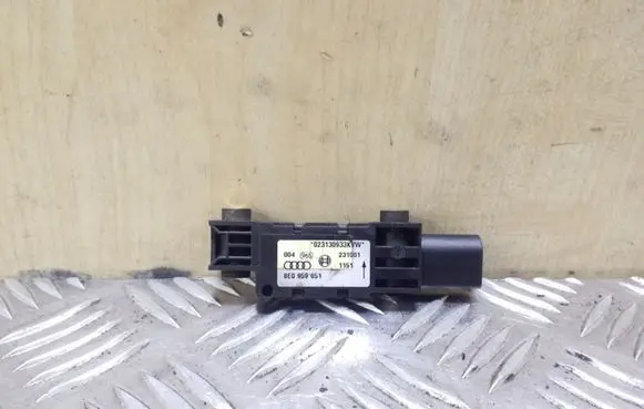 Audi A4 S4 B6 8E 8H Airbag deployment crash/impact sensor 8E0959651