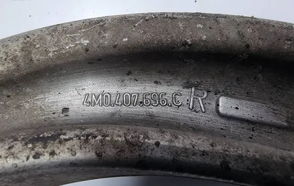 Audi A8 S8 D5 Front lower control arm/wishbone 4M0407696C
