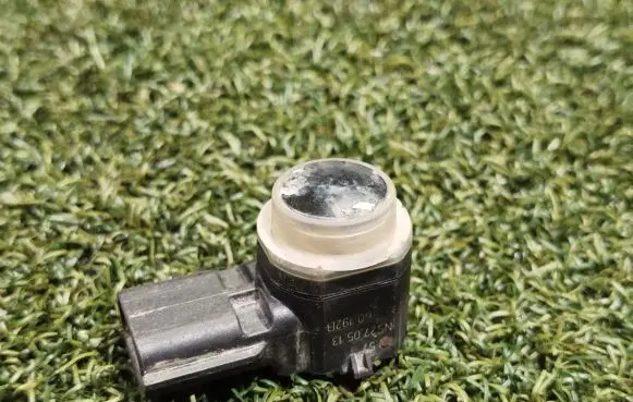 Opel Movano B Parking PDC sensor 284429097R 28051131844 9360192B
