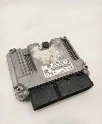Volkswagen Golf VI Engine control unit/module 03C906027CH 03C907309K 0261S06641