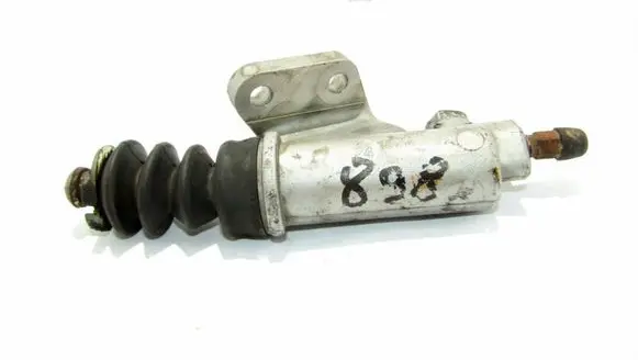 Honda CR-V Clutch master cylinder