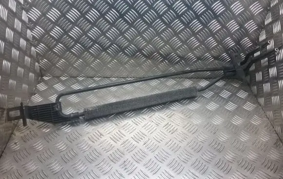 Mercedes-Benz CLS C219 Power steering radiator 5000372
