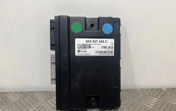 Audi A7 S7 4K8 Gateway control module 4K0907468C