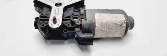 Renault Master II Front door window regulator motor