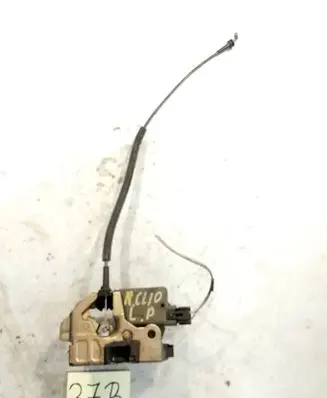 Renault Clio II Front door lock 8200028780