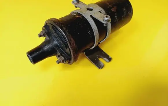 Suzuki Swift I High voltage ignition coil 520067B