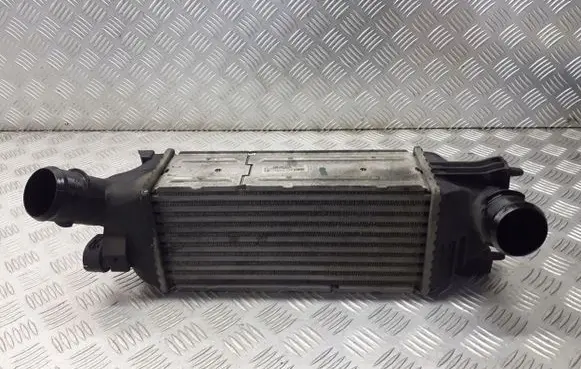 Citroen C5 Intercooler radiator 9645682880