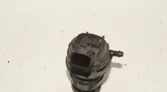Lexus RX 450H Windscreen/windshield washer pump 8533060180