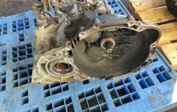 Hyundai Tucson JM Manual 6 speed gearbox M5GF2