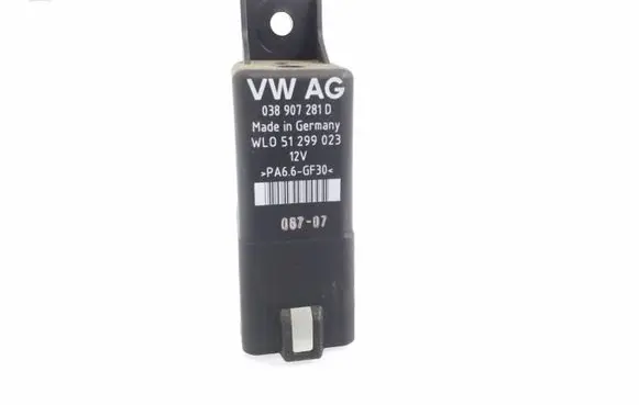 Audi A3 S3 8P Glow plug pre-heat relay 038907281D