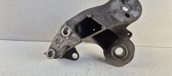 Audi A6 S6 C6 4F Engine mounting bracket 4F0199351S