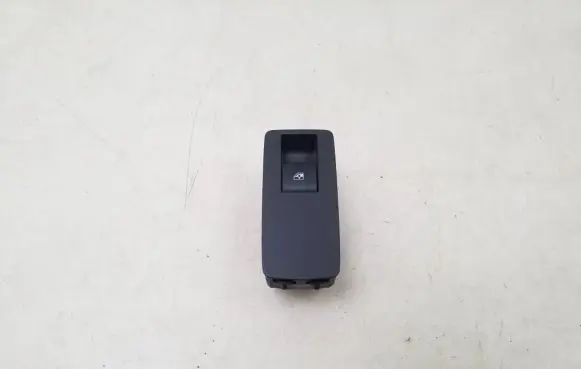 Opel Insignia A Electric window control switch 13301888