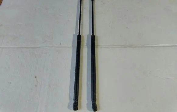 Mazda 3 I Tailgate/trunk strut/damper