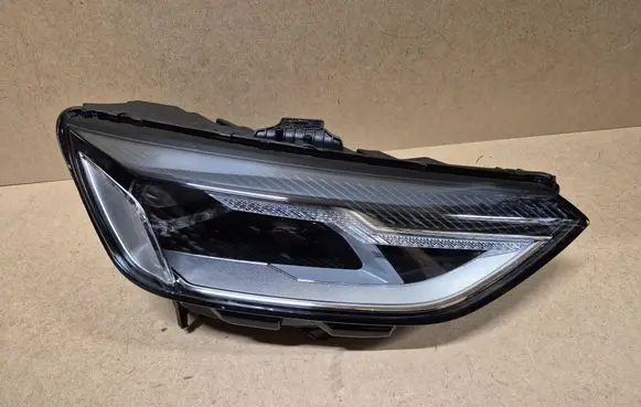 Audi A4 S4 B9 8W Headlight/headlamp 8W0941012