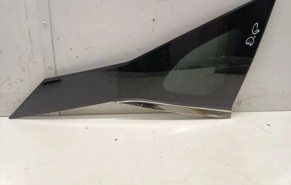 Nissan Qashqai J12 Rear side window 43R002092