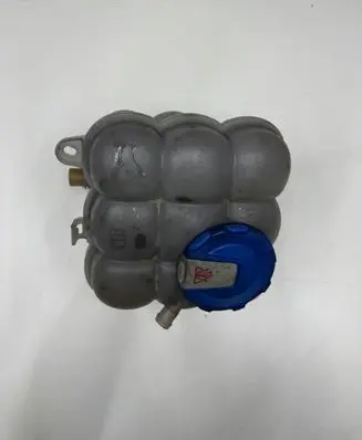 Audi Q7 4M Coolant expansion tank/reservoir 4M0121405L
