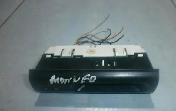Ford Mondeo MK I Screen/display/small screen 95bb15000ba